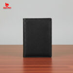 Taylor NoirCroc – Black Premium grain-Texture Passport Cover